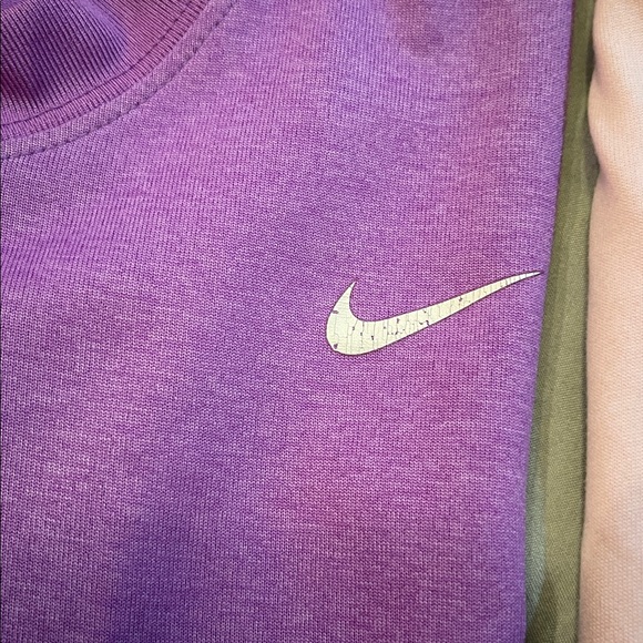 Nike Dri-fit t-shirts, Nike logo shows wear and tear (see pictures). Both for $9 - Picture 2 of 9